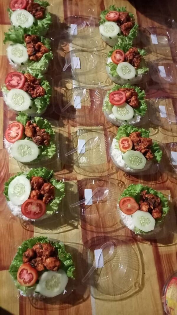 Nasi dgn ayam balado